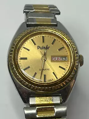 Working Vintage 1990's Ladies Gold And Silver Pulsar Quartz Watch GD • $22