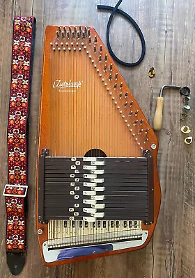 VINTAGE Oscar Schmidt Autoharp 15 Chord 36 String  Pre-owned W/strap READ • $169.99