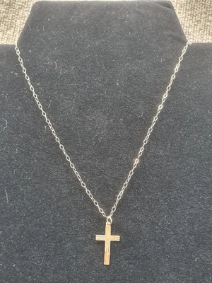 £25 • Buy 9ct Gold Trace Chain Necklace With Cross Pendant =