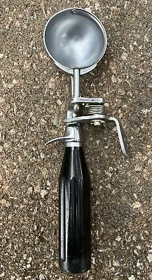 VTG Benedict Deluxe Indestructo Ice Cream Parlour Scoop 24/Quart Black Handle EX • $24.99