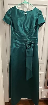 JJ's House Formal Gown Women's SZ  Emerald Green Mother Of The Bride • $28.50