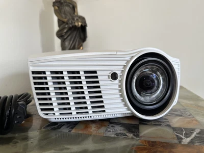 £599 • Buy Optoma EH415ST 3500 Lumens Short Throw Projector Full Hd 1080p 3D HDMI Golf Sim