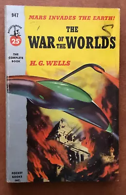 Vintage Classic The War Of The Worlds H. G. Wells Pocketbook First Print 1953 • $3