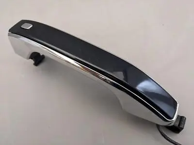 OEM 2015-2020 GMC Yukon XL Chevy Suburban Right Or Left Side Front Door Handle • $59.95