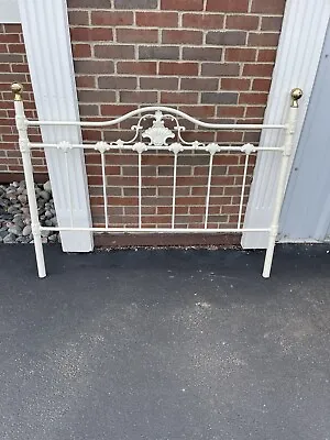 Beautiful Vtg WHITE ORNATE IRON & Brass Full SIZE Bed Frame HEAD BOARD Headboard • $150