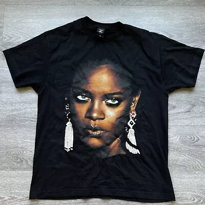 Rihanna 90s Big Face Basic Black Short Sleeve T Shirt Heavy Cotton • $15