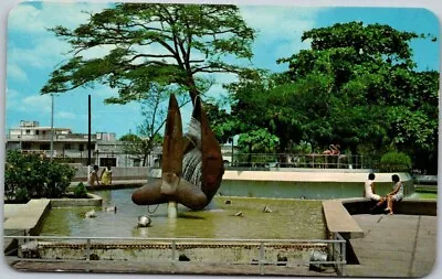 Veracruz Mexico Fountain Of Flamingos VTG Chrome Postcard Unposted A27 • $4.50