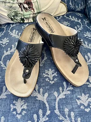 Mephisto Women's Black Leather Flower Thong Sandals Size 41 Women’s Size 11 • $44