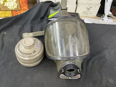 Vintage Gas Mask With Zivilschutzfilter 68 Filter German Military 1912 • $59.99