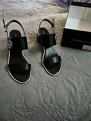 Tommy Hilfiger Shoes Women Sandals Size 9 • $25