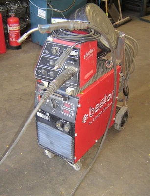 £810 • Buy Lincoln Bester Magster 315t Mig Welder