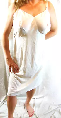 $24.99 • Buy Sears Elegant Vintage White Slippery Nylon Full Slip 42 Evc