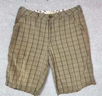 Vtg OP Ocean Pacific Mens 34  Inseam 12”  Plaid Skater Surfer Long Shorts • $15.85