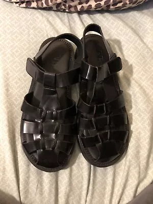 Zara Flat Sandals 40 • $12