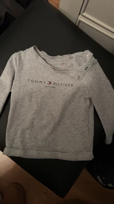 Tommy Hilfiger Baby Boy Long Sleeve T-shirt 3-6 Months  • £8