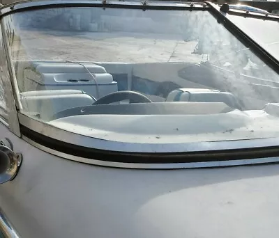 $350 • Buy 1993 Wellcraft Excel 20sl Right Starboard Curved Windshield Glass Panel Only
