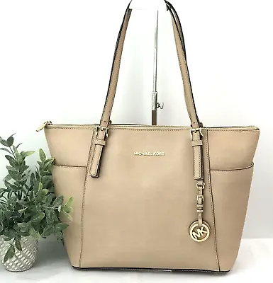 Michael Kors Jet Set Travel Large Tote Oyster Beige Saffiano Leather Top Zip Bag • $55.99