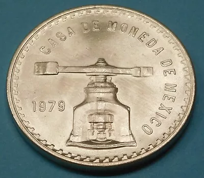 1979 Mexican Una Onza Balance Scale • 1 Oz Silver Coin!  Hard To Find Date • $36.95