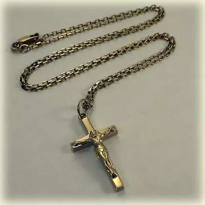 £295 • Buy 9ct Gold Crucifix Pendant On 20  Diamond-cut Trace Chain