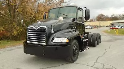 2006 Mack Vision Cxn613 Day Cab Road Tractor • $19995