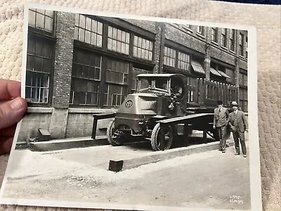1927 Factory Photo Mack Work Truck Key Book Type Photo Linen • $35