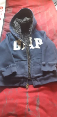 £3 • Buy Fur Lined Gap Hoody 5t