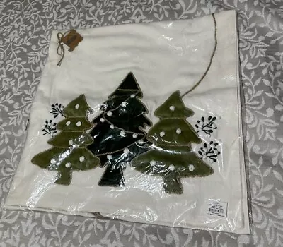 Mud Pie  White Christmas Tree Table Runner • $35