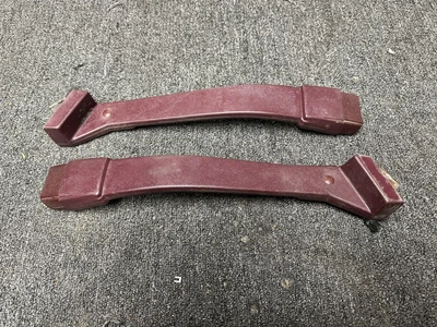 $49.99 • Buy 🔥95-98 Chevy Gm Silverado Sierra Suburban Front Seat Belt Latch Set  Read 96 97