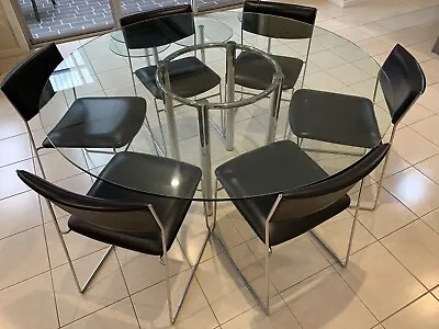 $800 • Buy Round Glass Dining Table And Chairs Plus Extras