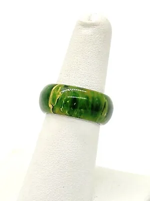 Vintage Green Marbled Bakelite Ring - Size 6.5 • $39.99