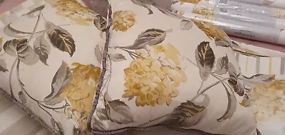 Original Laura Ashley 100% Silk Hydrangea Camomile Silk  Cushions Set Of 2 .  • £20