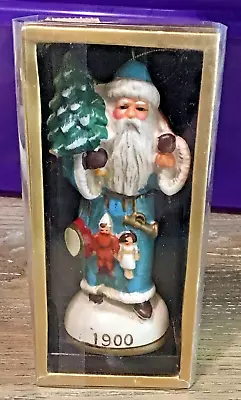 1900 - VINTAGE MEMORIES OF SANTA COLLECTION 5  CHRISTMAS ORNAMENT (Korea 8439) • $10