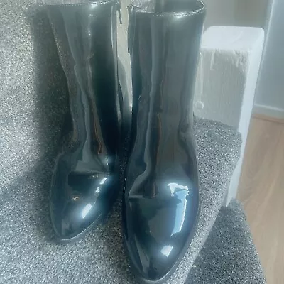 BLACK PATENT HEELED ANKLE WIDE FIT BOOTS Size 6 Used Once • £15.99