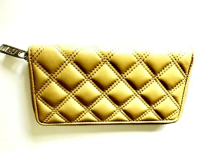 Marc Jacobs Wallet Clutch Credit Card Holder 7 L X 4 W Beige Quilted Zip Around • $34