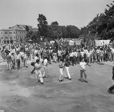 Onrush Of Students And Workers Against The Biennale Leaded By Lu - 1968 Photo • $9