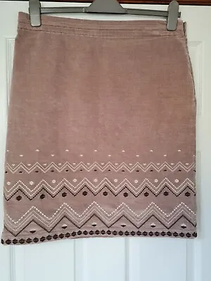 Laura Ashley Ladies Velvet Feel Vintage Skirt In Beige With Needlecord Size 14 • £8.99