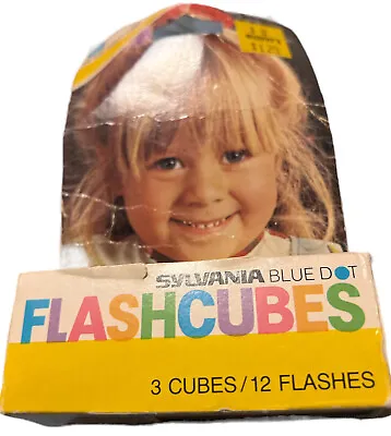 $6 • Buy Vintage Sylvania Blue Dot MAGICUBES Camera Flash Cubes 3-Pack 12 Flash With Box