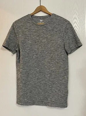 H&M Men's Activewear Slim Fit Top Short Sleeve Crew Neck Gray Size Small • $3