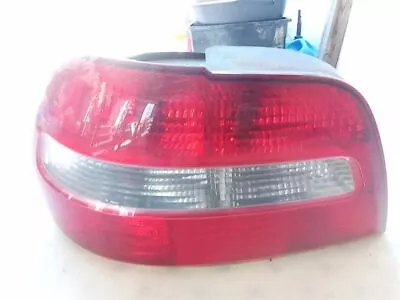 00-04 Volvo S40 Driver Left Tail Light Tail Lamp Assy Oem Used Tested  • $50.14