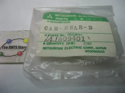 Mitsubishi 621D088O10 Roller 621D088010 - NOS Qty 1 • $6.99