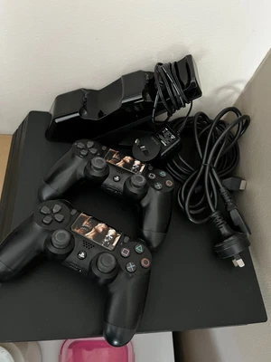 $450 • Buy ˙·٠•●🌟 PlayStation PS4 Pro 1TB In Excellent Condition (Like New) Hardly Used