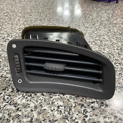 92-95 Honda Civic Gray Vent Passenger Side Jdm Eg Eg6 Eh Eh2 Sr3 Si Eh3 EJ Ej1 • $36