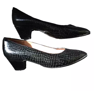 £5 • Buy Vintage Crocodile Court Shoes 4.5 Black Low Heel Italian JV Antoni 60's