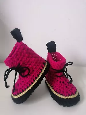 BABY CROCHET KNITTING HAND SHOES TRAINERS Autumn CLOTHES SOCKS CAPS BOOTSBurgund • £4.99