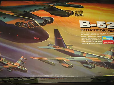 Monogram 1/72 B-52 Stratofortress • $110