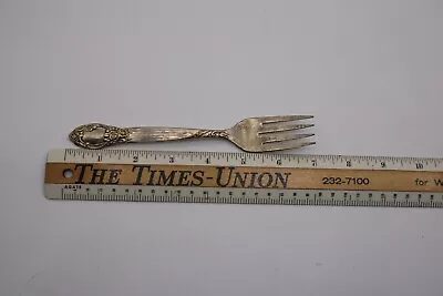 Antique Vintage Collectible Fork 7.25  Oneida Silversmiths Silver Plate R1c4 • $5