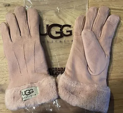 UGG Ladies Gloves Fleece Lined • $16.95