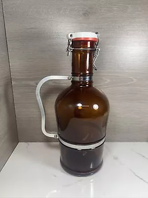 MUSTER GESCHUTZT 2 LITER Brown Glass Aluminum Handled Beer Growler Bottle • $27.99