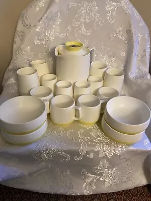 $69.99 • Buy Vtg Bopp-Decker Plastics Yellow Drink Set  With Bowls And Pitcher