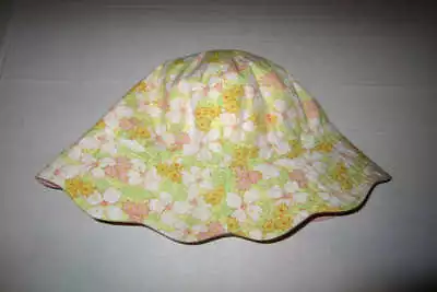 Gymboree Girl WildFlower Fields Reversible Hat Size 6-18 Months NWOT • $6